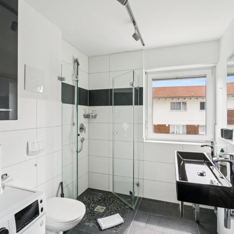 EdelWeiß - 4 Sterne - inkl Oberstaufen Plus - 2 Schlafzimmer - Deluxe Apartment mit 2 Schlafzimmern und Gartenblick - 4