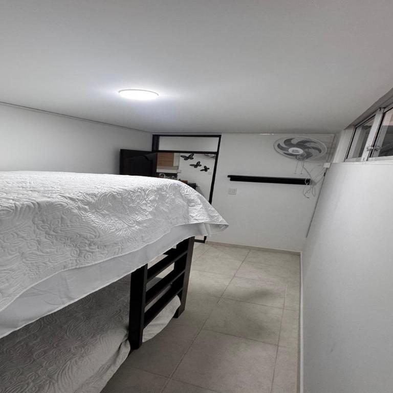 Apartamentos amoblados de 1, 2 y 3 dormitorios - Apartamento de 2 dormitorios con vistas a la ciudad - 16
