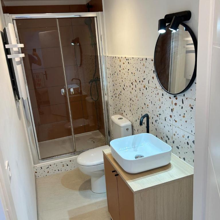 Dépendance au calme avec terrasse - Appartement 1 Chambre - 9
