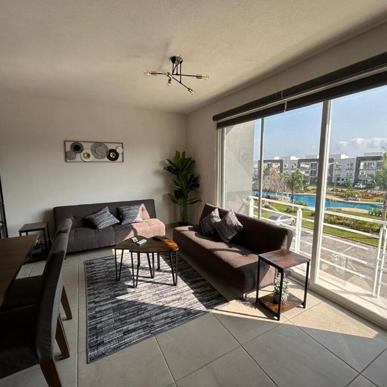 Club de Playa, Alberca y Amenidades - Departamento E4 - Apartamento - 1