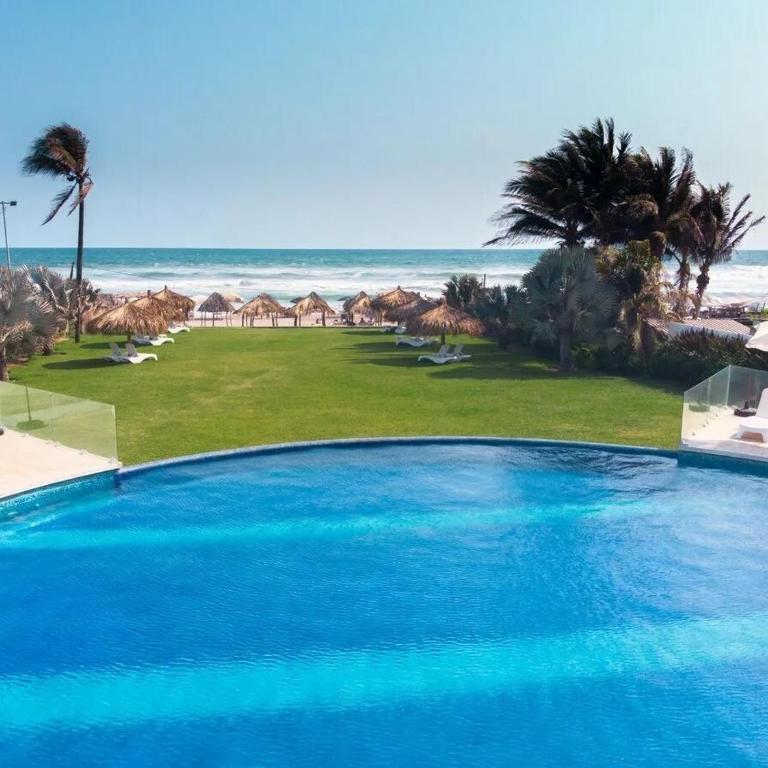 Club de Playa, Alberca y Amenidades - Departamento E4 - Apartamento - 5