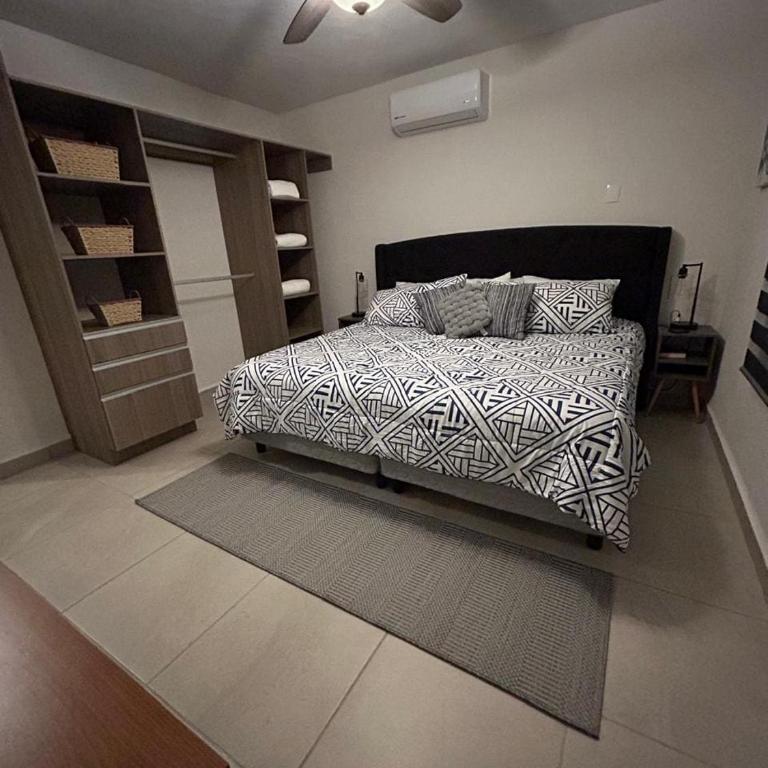 Club de Playa, Alberca y Amenidades - Departamento E4 - Apartamento - 35