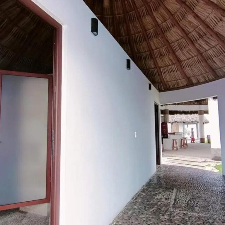 Club de Playa, Alberca y Amenidades - Departamento E4 - Apartamento - 54