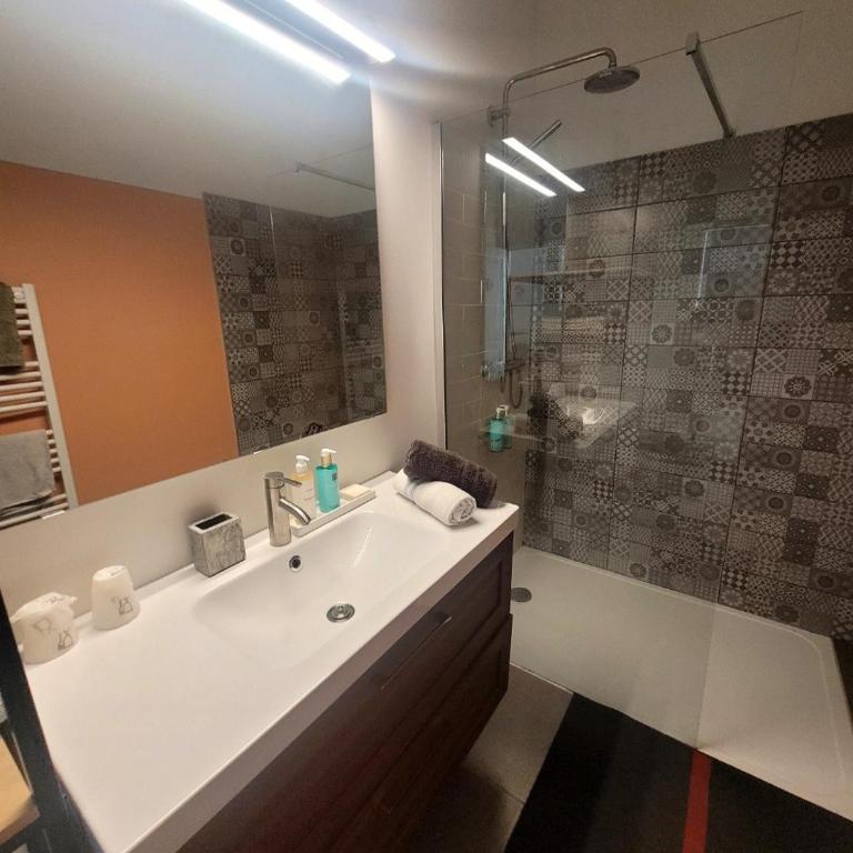 L'Appartement-Studio LMS Radio - Two-Bedroom Apartment - 17