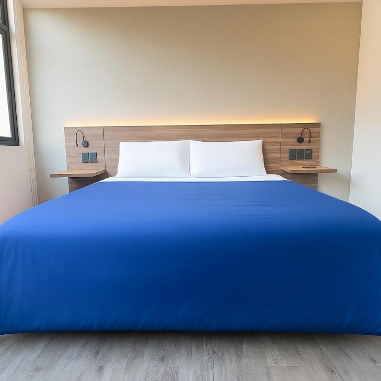 Toronja C O V A D O N G A - Deluxe Double Room (2 Adults + 1 Child) - 15
