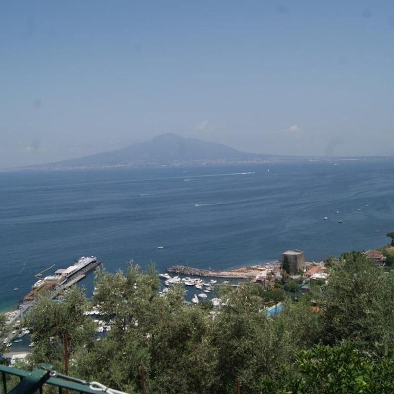 Maison il Pozzo Holiday Home on Via Punta la Guardia - One-Bedroom Apartment - 7