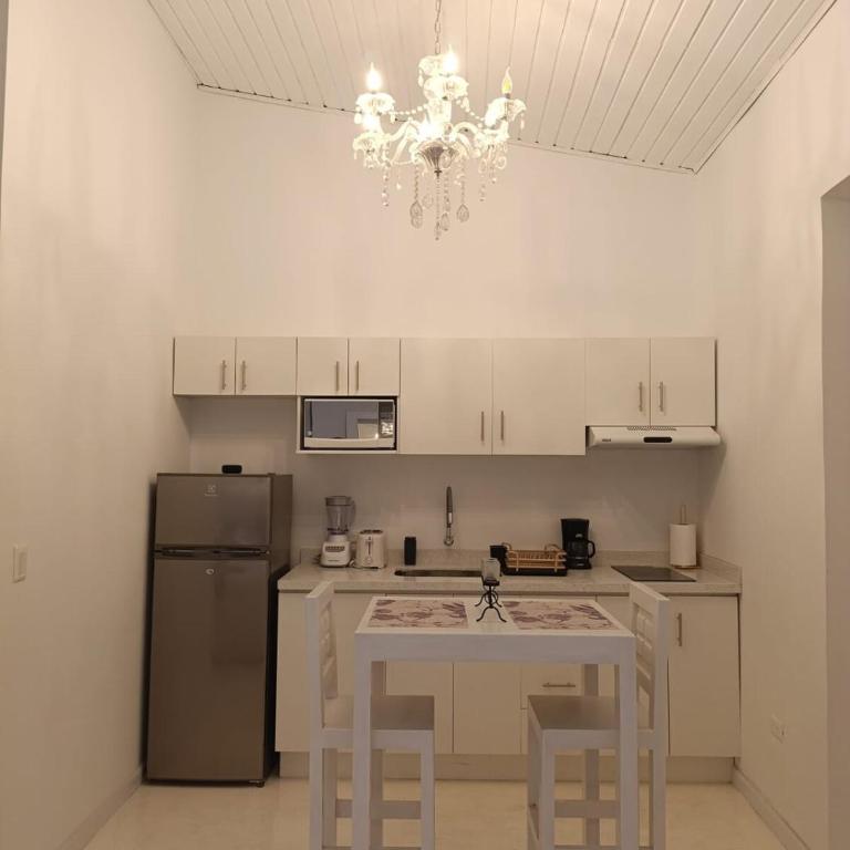 Modern Studio Historic Center - One-Bedroom Apartment - 3