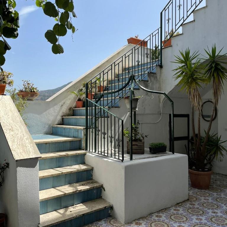 Maison il Pozzo Holiday Home on Via Punta la Guardia - One-Bedroom Apartment - 14