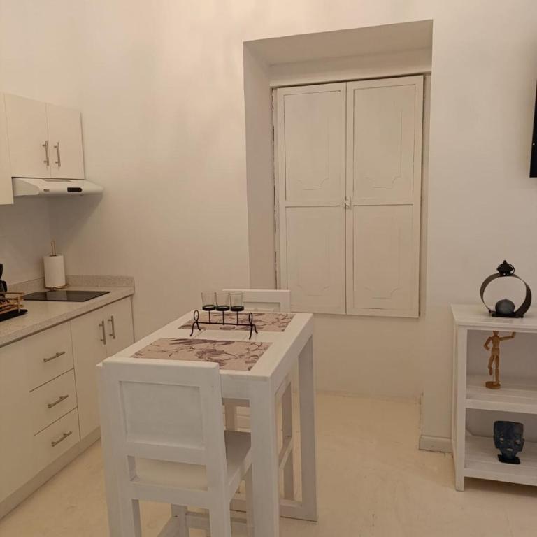 Modern Studio Historic Center - One-Bedroom Apartment - 12
