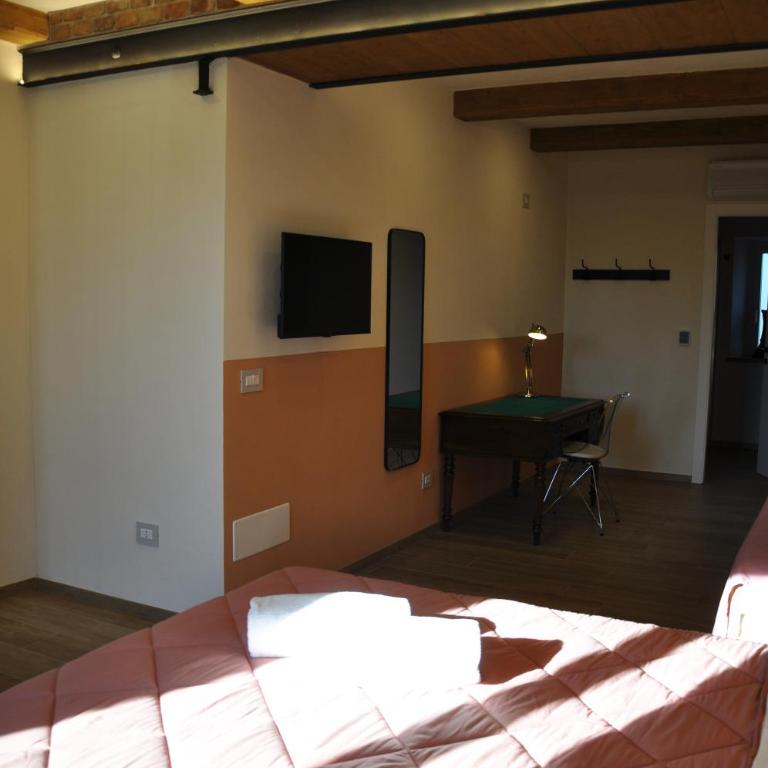 Avìe Honey Rooms & Breakfast - Double Room with Private Bathroom - 8