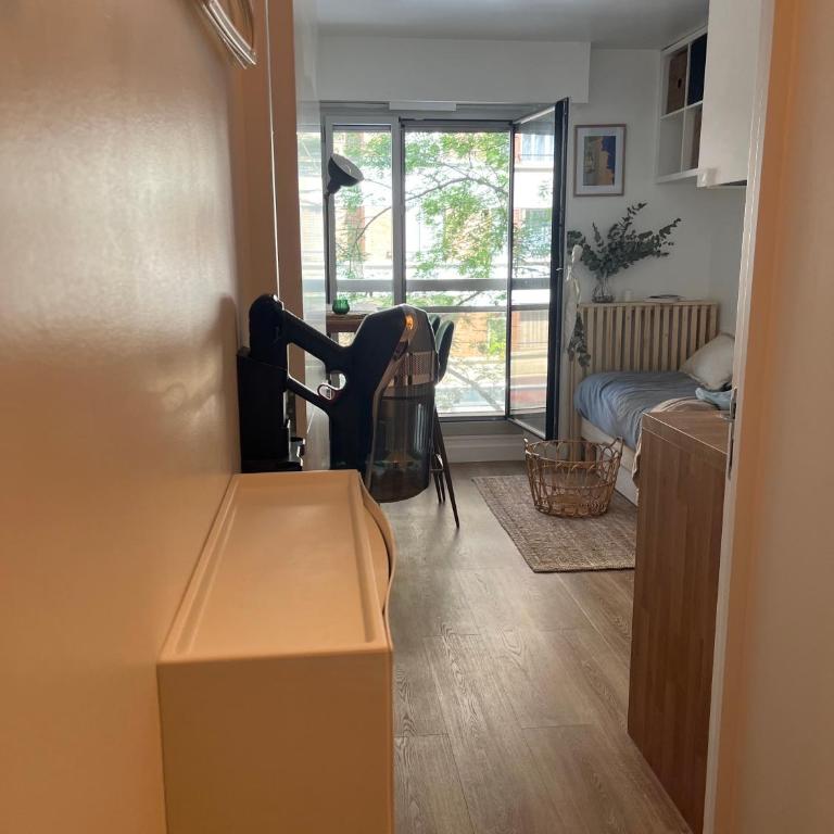 Appartement cosy à deux pas de la Cité Universitaire, accès direct RER B depuis l'aéroport, animaux acceptés - Appartement 1 Chambre - 2