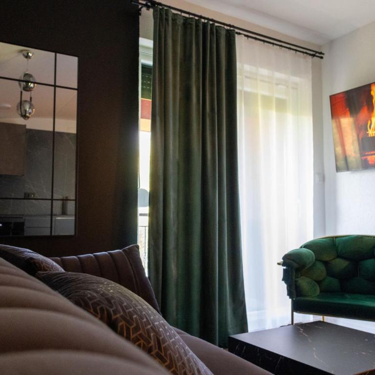 Apartments and Rooms Villa Majestic - Two-Bedroom Apartment with River View - 16