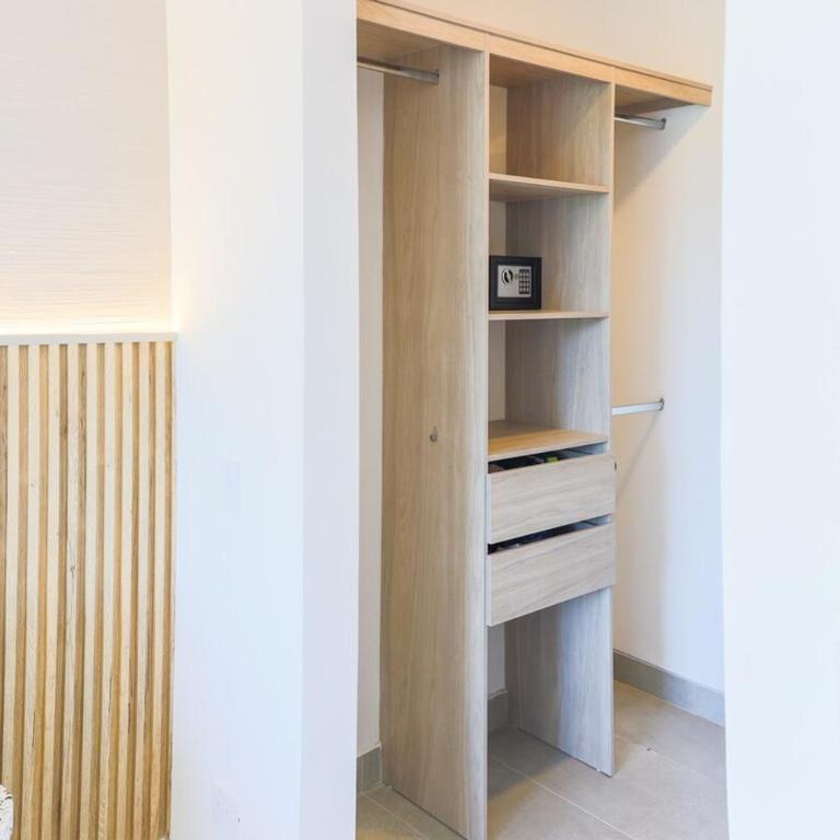 Apartamento lujoso con acceso a playa exclusiva - Apartamento de 2 dormitorios con balcón y vistas al mar - 3