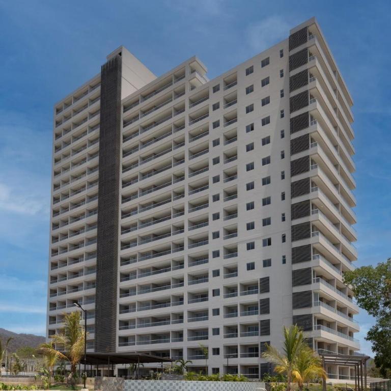 Apartamento lujoso con acceso a playa exclusiva - Apartamento de 2 dormitorios con balcón y vistas al mar - 7