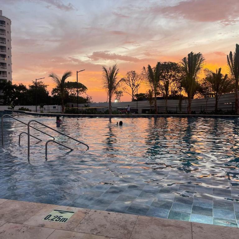 Apartamento lujoso con acceso a playa exclusiva - Apartamento de 2 dormitorios con balcón y vistas al mar - 11