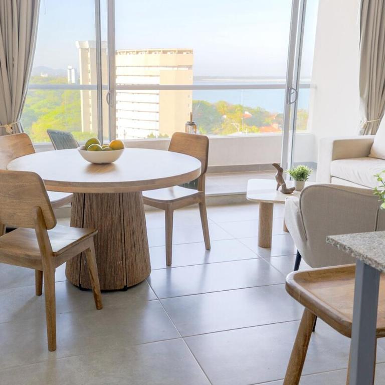Apartamento lujoso con acceso a playa exclusiva - Apartamento de 2 dormitorios con balcón y vistas al mar - 13