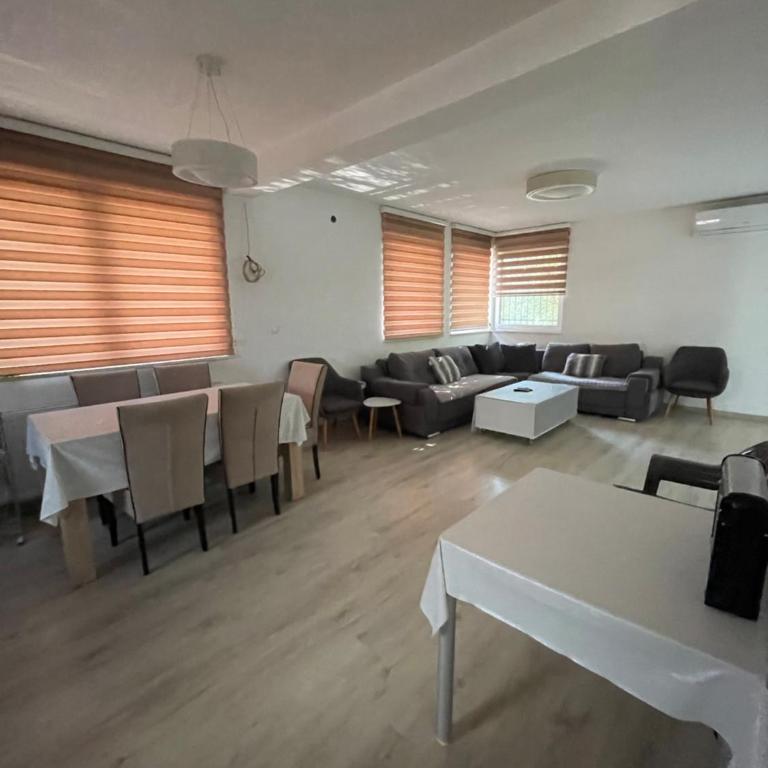 Aia Holiday Home - Kuća sa 4 Spavaće Sobe - 1