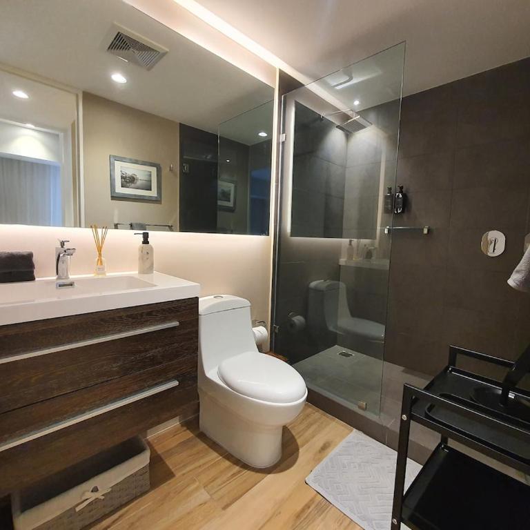 Elegant apartment with 2 bedrooms - Three-Bedroom Apartment - 22