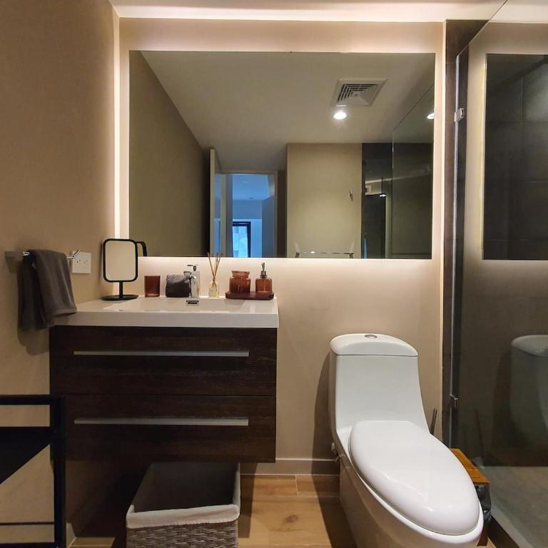 Elegant apartment with 2 bedrooms - Three-Bedroom Apartment - 28
