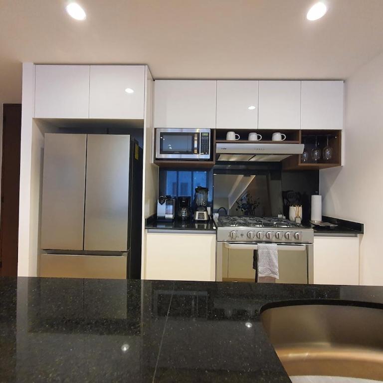 Elegant apartment with 2 bedrooms - Three-Bedroom Apartment - 11