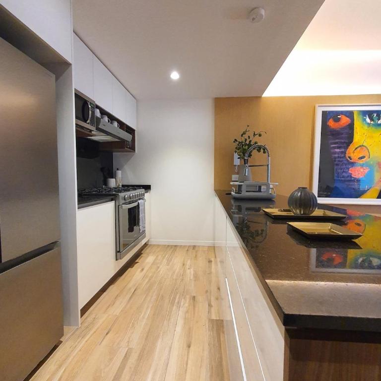 Elegant apartment with 2 bedrooms - Three-Bedroom Apartment - 9