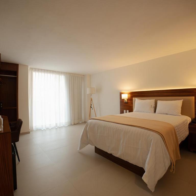 Hotel Casa Kavia Vallarta - Queen Room with Balcony - 15