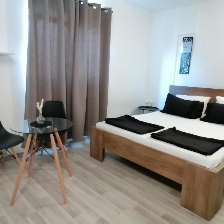 S&L Studio Mostar - One-Bedroom Apartment with Terrace - 1