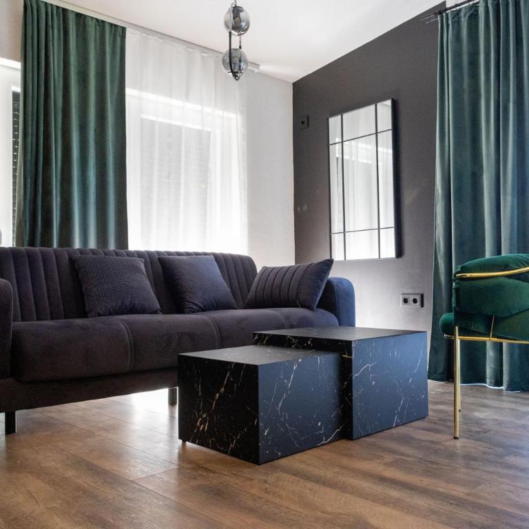 Apartments and Rooms Villa Majestic - Two-Bedroom Apartment with River View - 4