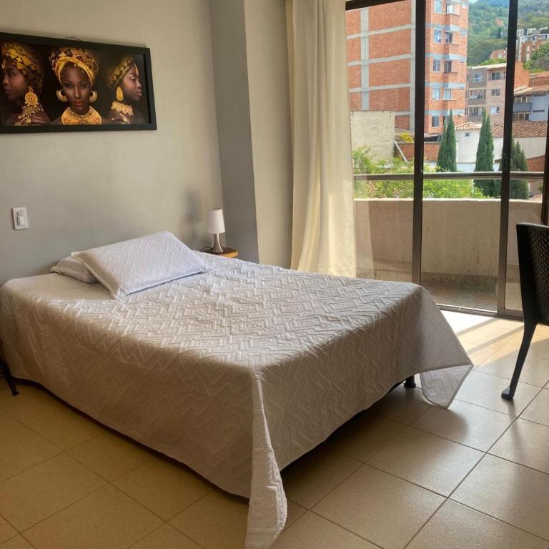 Apartaestudio laureles 301 - Apartamento Estudio con balcón - 1