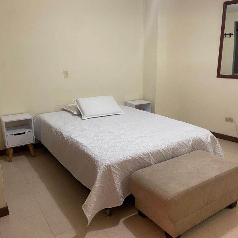 Apartaestudio laureles 301 - Apartamento Estudio - 1 cama doble - 29