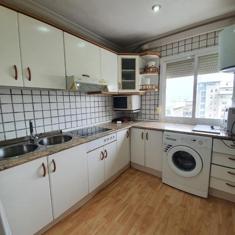 Precioso piso al lado de la playa - Apartamento de 2 dormitorios - 3