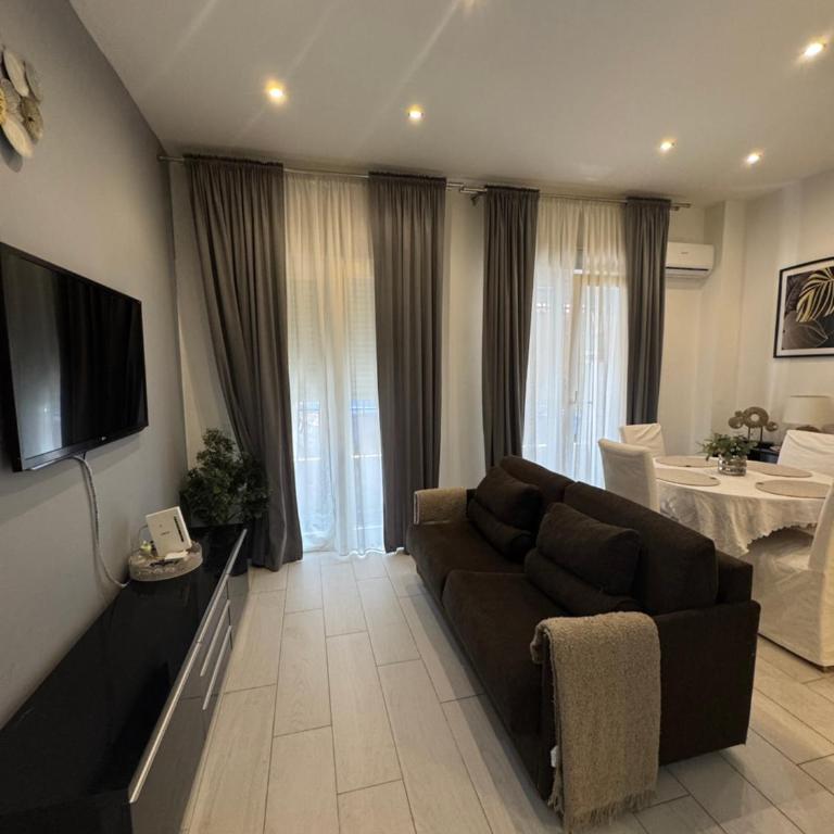 Junto al Paseo de la Castellana y Bernabéu, 6 pax - One-Bedroom Apartment - 1