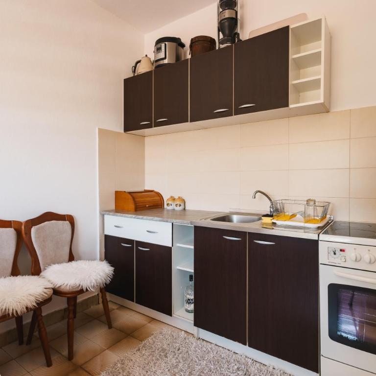 Apartment Salaj - Three-Bedroom House - 47