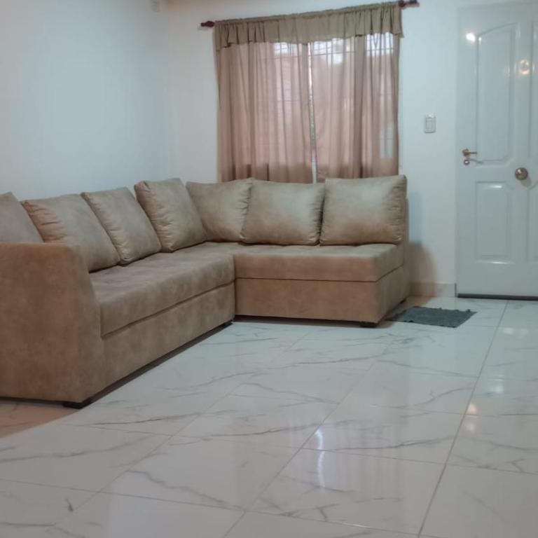 Alojamiento Lindo Amanecer - Three-Bedroom Vacation Home - 10