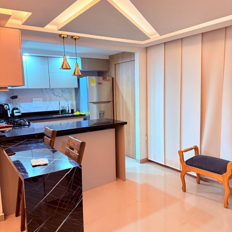 Acogedor apartamento en Bogotá - Two-Bedroom Apartment with Balcony - 7