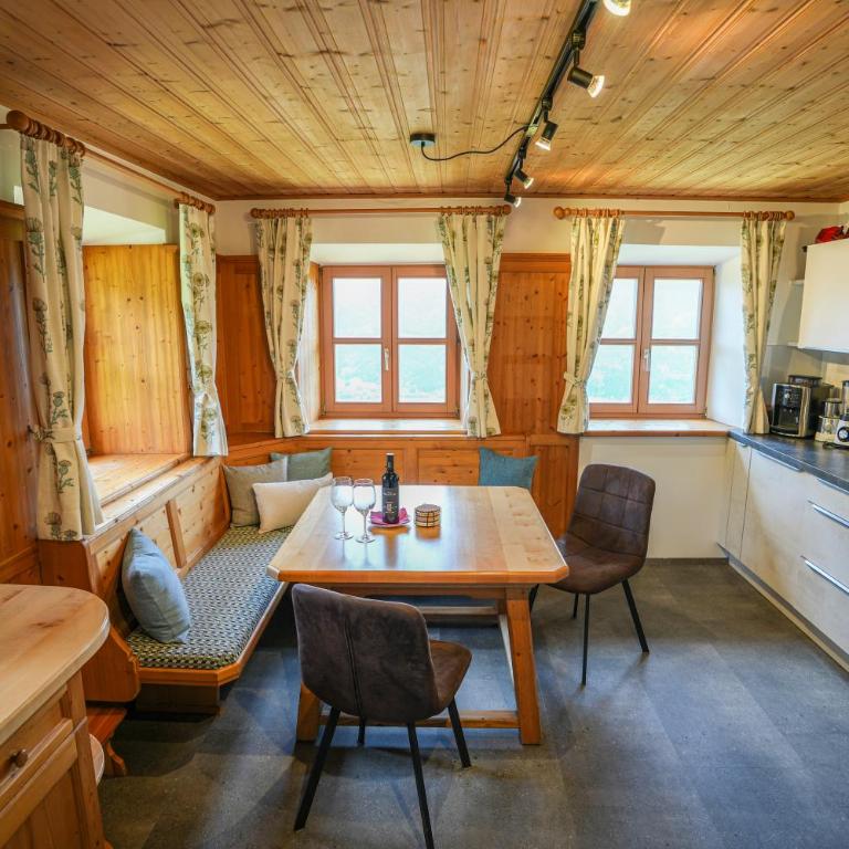 Beim Rauter - Emberger Alm - Ferienhaus mit 3 Schlafzimmern - 4