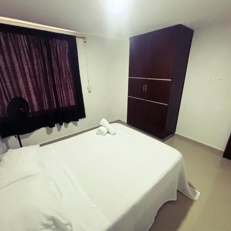 Exclusivo Apartamento Plaza Con Piscina - Two-Bedroom Apartment - 8
