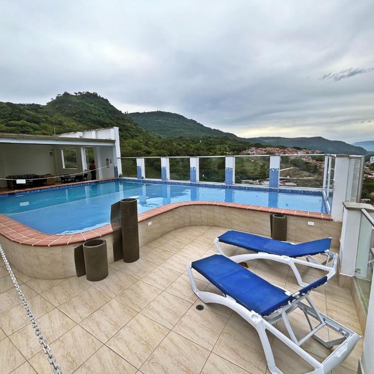 Exclusivo Apartamento Plaza Con Piscina - Two-Bedroom Apartment - 22