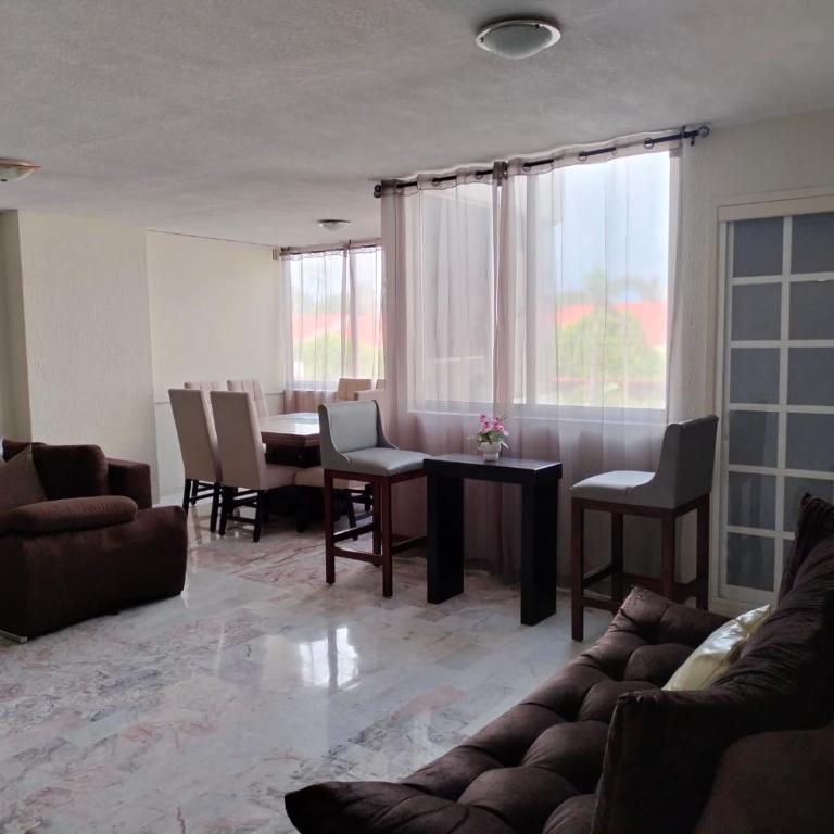 Amplio Condominio Ibis Mazatlán Zona dorada - Three-Bedroom Apartment with View - 34