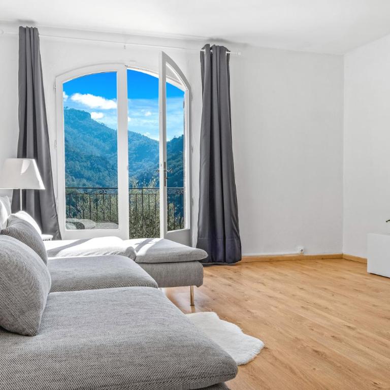 Luxury Villa for 8, private pool, airco, sea and mountain views - Villa - 4