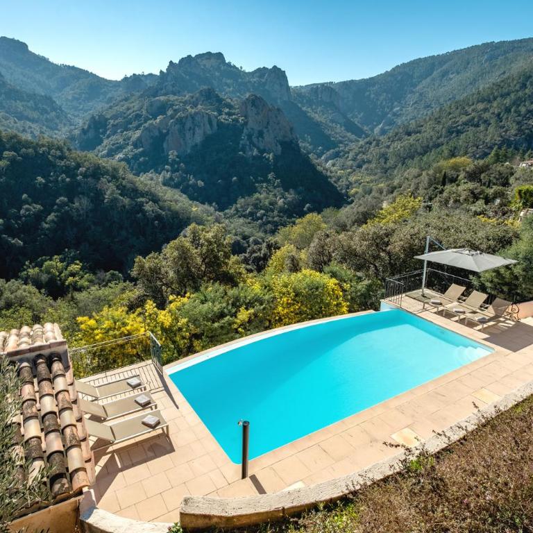 Luxury Villa for 8, private pool, airco, sea and mountain views - Villa - 7