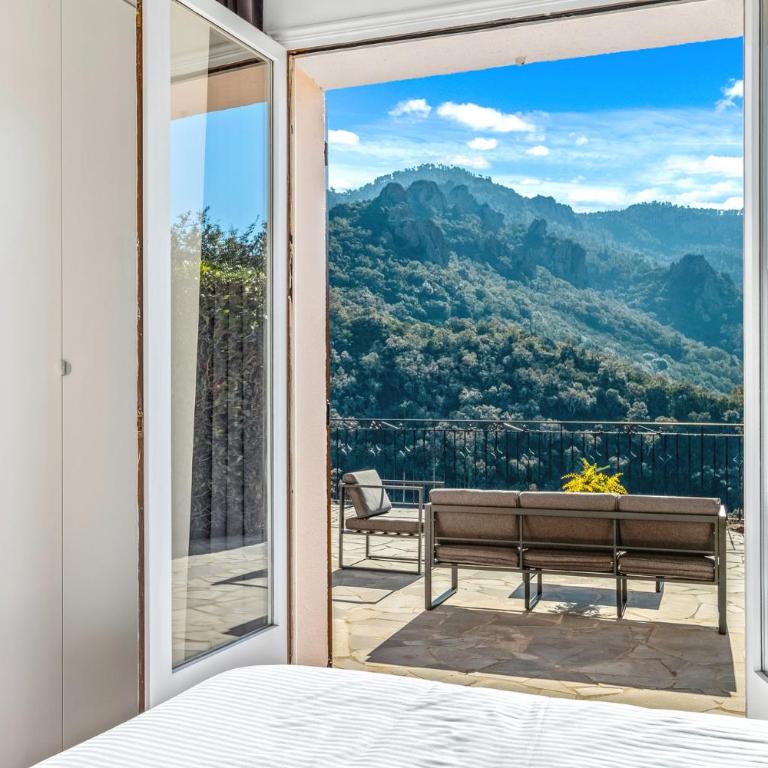 Luxury Villa for 8, private pool, airco, sea and mountain views - Villa - 21