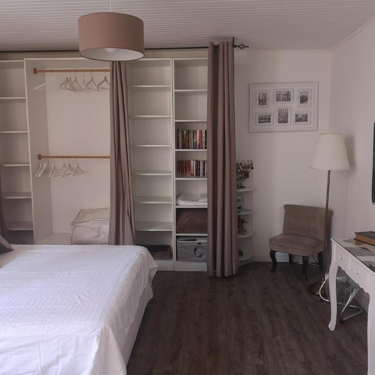 Coquette et agréable maison de ville - Two-Bedroom House - 20