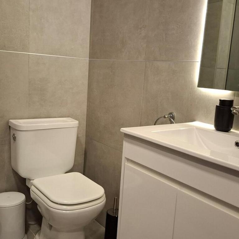 Aqua - Comfortable and bright, across from the mall - One-Bedroom Apartment - 6