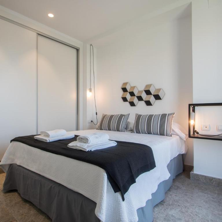 Apartamentos Marina Playa - Apartamento de 1 dormitorio con terraza - 2
