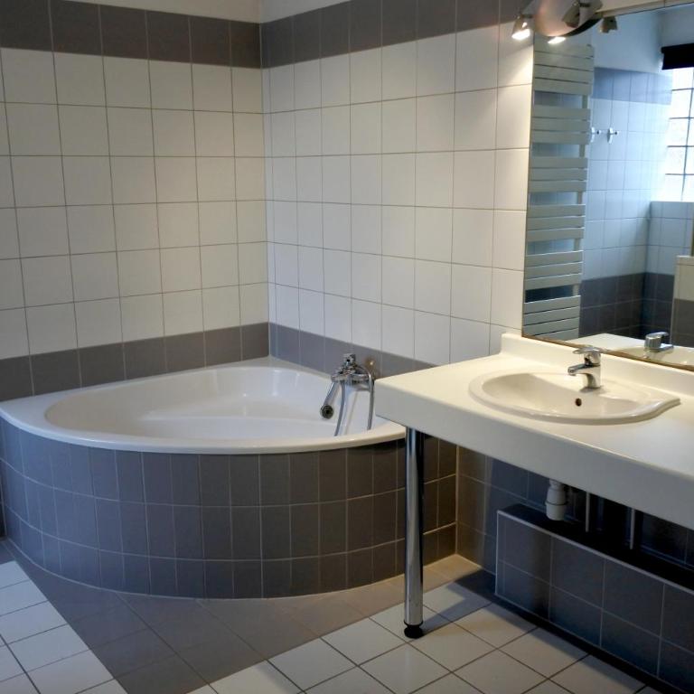 ColmarAppart Vauban - Appartement Bartholdi en Duplex avec Terrasse - 4 Chambres et 3 Salles de Bains - 165 m² - 18