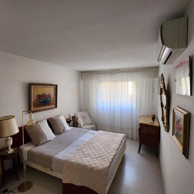 Roses appart - Two-Bedroom Apartment with Terrace and Sea View - 14