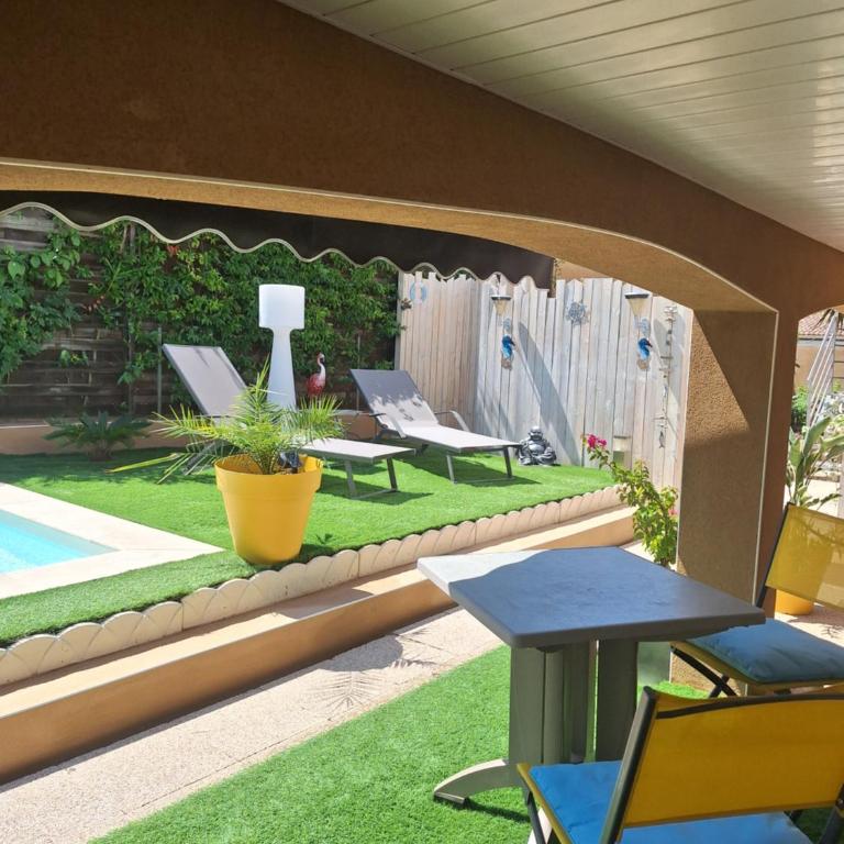 Mimilou Mont St Loup piscine privée - Appartement 1 Chambre - 7