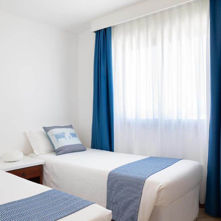 Hotel Blumarea, BW Signature Collection - One-Bedroom Junior Queen Suite with Sofa Bed and Sea View - 3