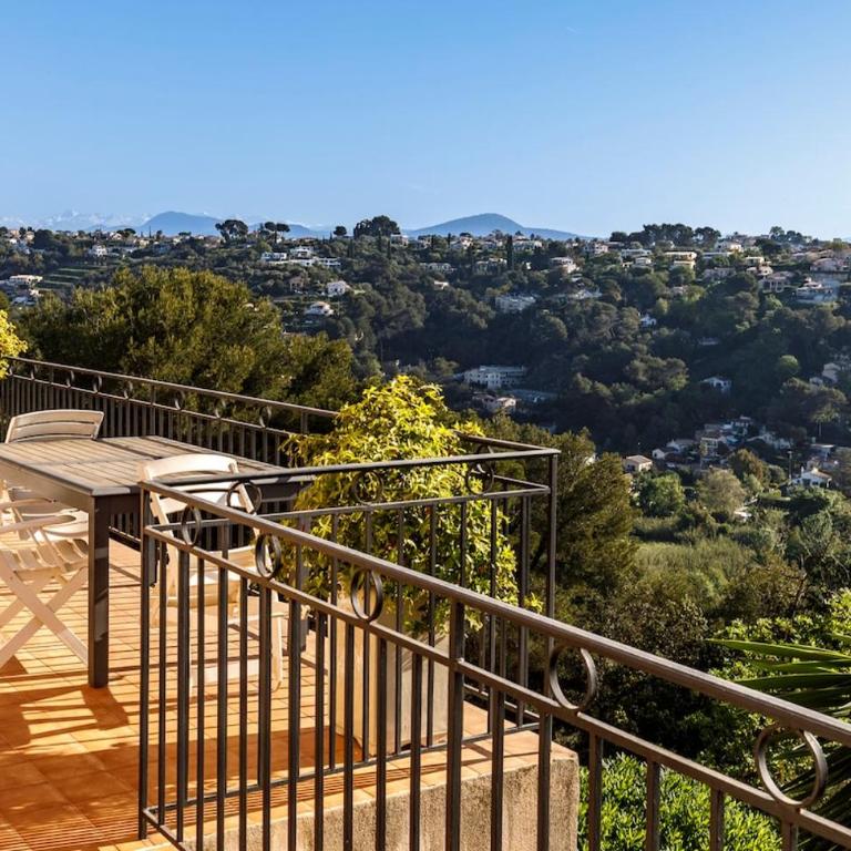 Villa Bleu Azur - Élégance Privée avec Vue Mer & Montagne - Villa - Vue sur Mer - 31